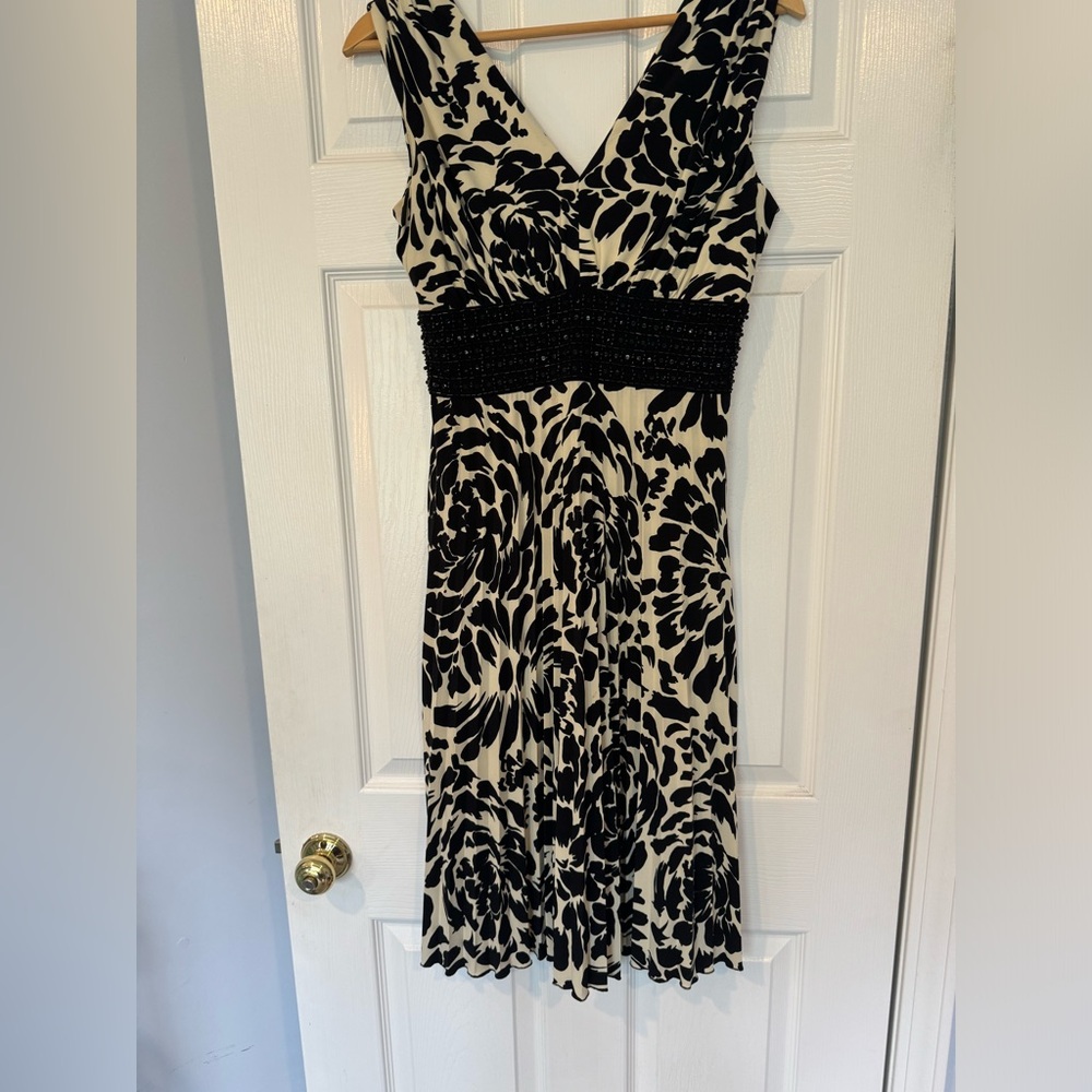 Jessica Howard Floral Sleeveless Dress with Beaded Bodice, Size 6